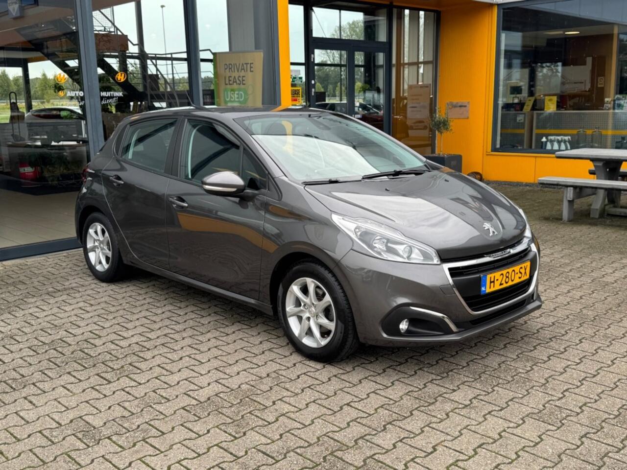 Peugeot 208 1.2 PureTech Blue Lion - Carplay/Android - Trekhaak