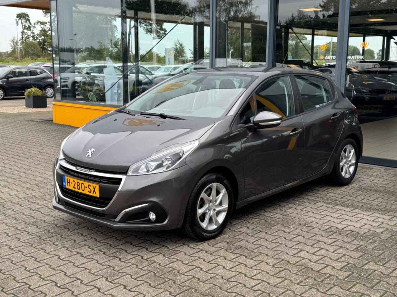 Peugeot 208 1.2 PureTech Blue Lion - Carplay/Android - Trekhaak