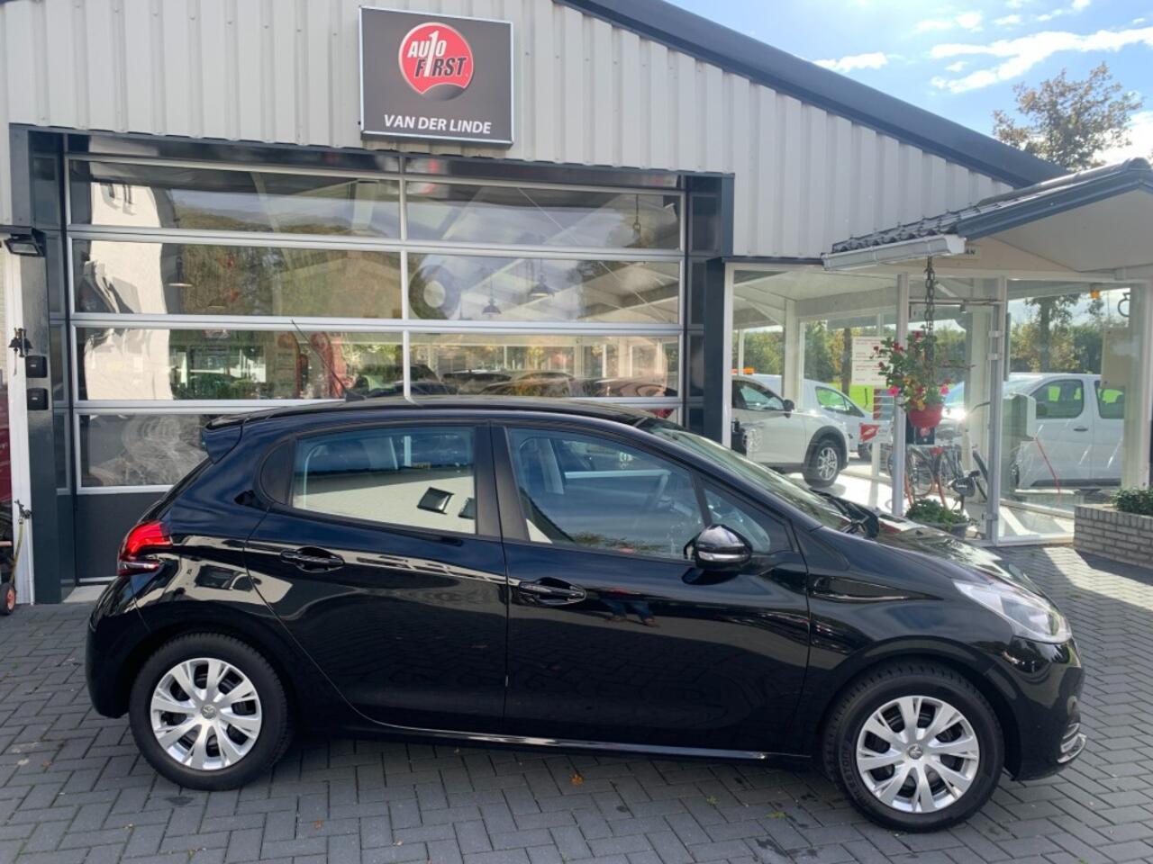 Peugeot 208 1.2 Puretech Active, Cruise control, Trekhaak, Airco, All-in prijs incl nieuwe distributieset!