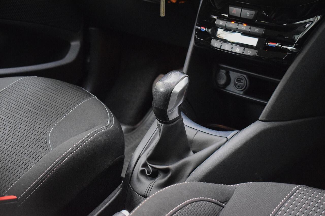 Peugeot 208 1.2 PureTech Allure |CARPLAY|CLIMA|CRUISE|LED