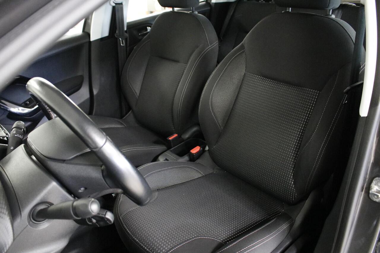 Peugeot 208 1.2 PureTech Allure Automaat | Apple/Android | Cruise | Camera