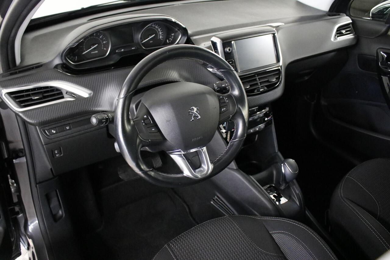 Peugeot 208 1.2 PureTech Allure Automaat | Apple/Android | Cruise | Camera