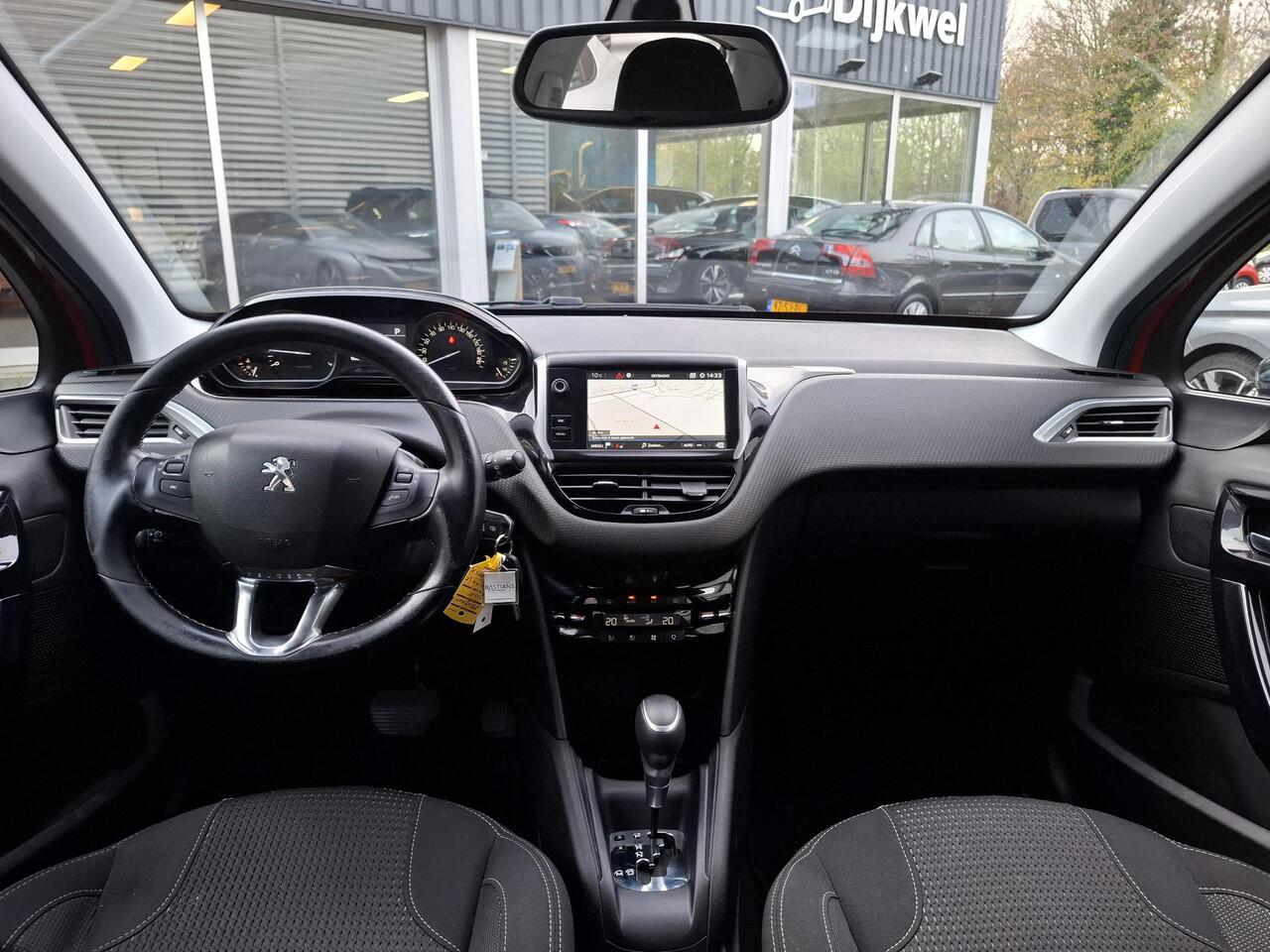 Peugeot 208 110 Allure Automaat EAT6 Nav/Clima/LMV