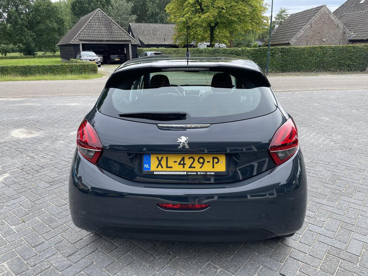 Peugeot 208 1.2 PureTech Like