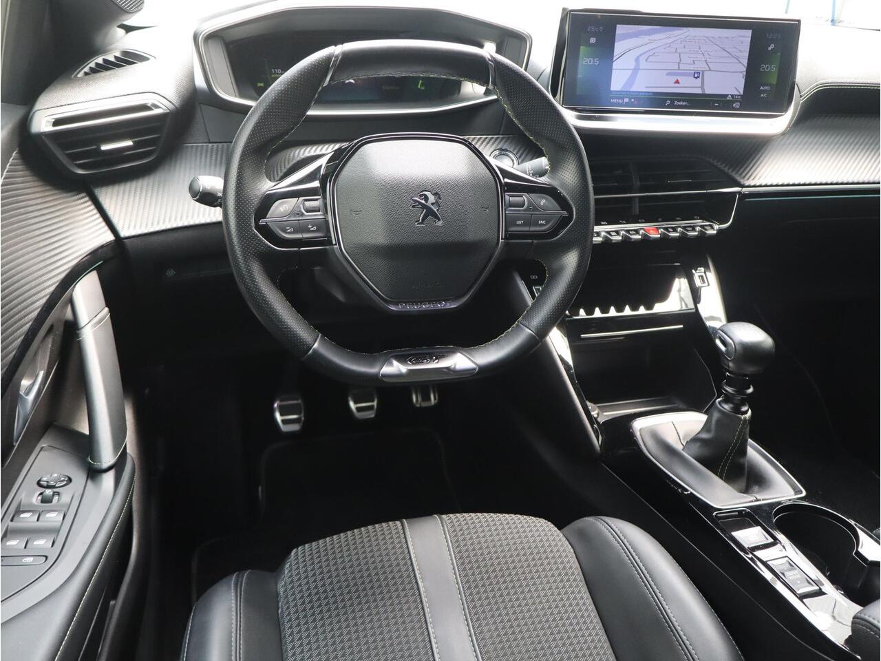 Peugeot 208 GT-Line 1.2 Turbo 100pk H6 | NAVI | CLIMA | CAMERA | 3D DASHBOARD | APPLE CARPLAY / ANDROID AUTO |