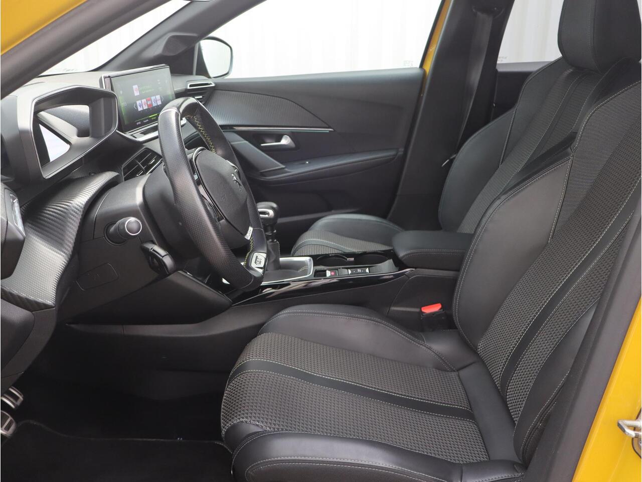 Peugeot 208 GT-Line 1.2 Turbo 100pk H6 | NAVI | CLIMA | CAMERA | 3D DASHBOARD | APPLE CARPLAY / ANDROID AUTO |