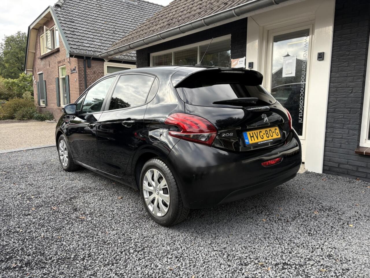 Peugeot 208 208 1.2 STOELVERW | NAVI | 5DRS | AIRCO | NW APK
