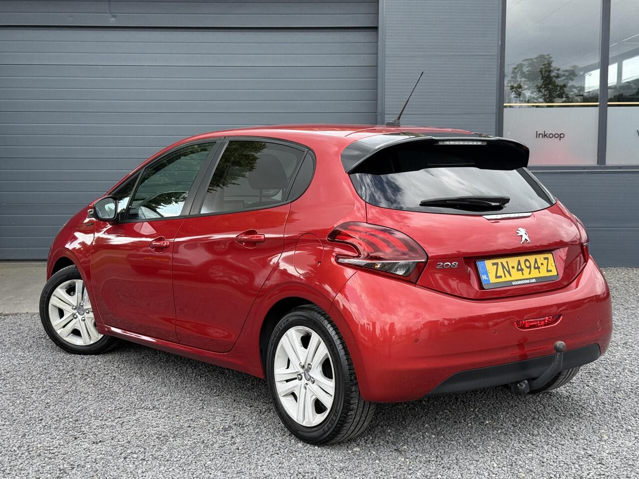 Peugeot 208 1.2 PureTech Signature Navi,Airco,Cruise,PDC,Trekhaak,Carplay,Elek ramen,N.A.P,Nieuwe APK bij Aflevering