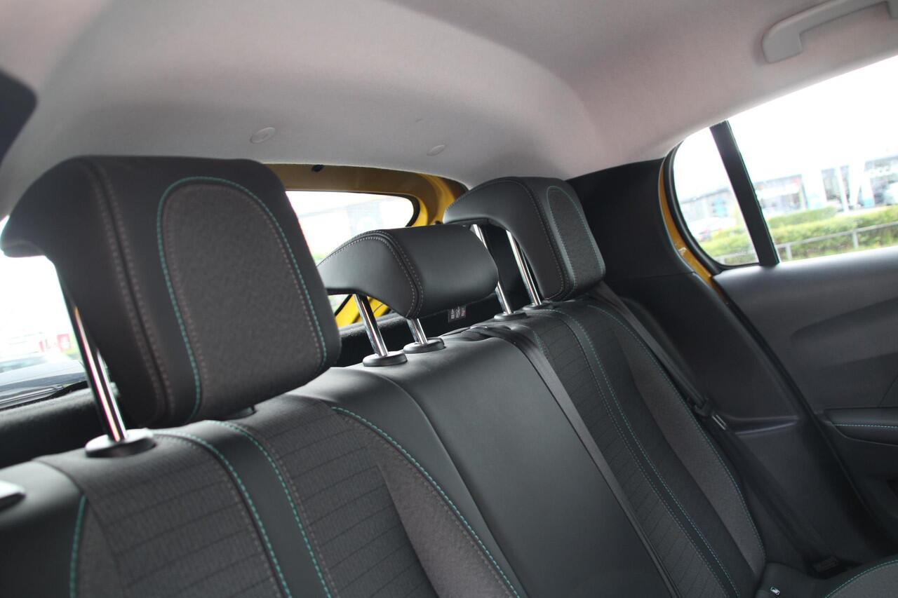 Peugeot 208 1.2 PureTech 100pk Allure Pack Automaat EAT8 Airco Navi Camera Carplay