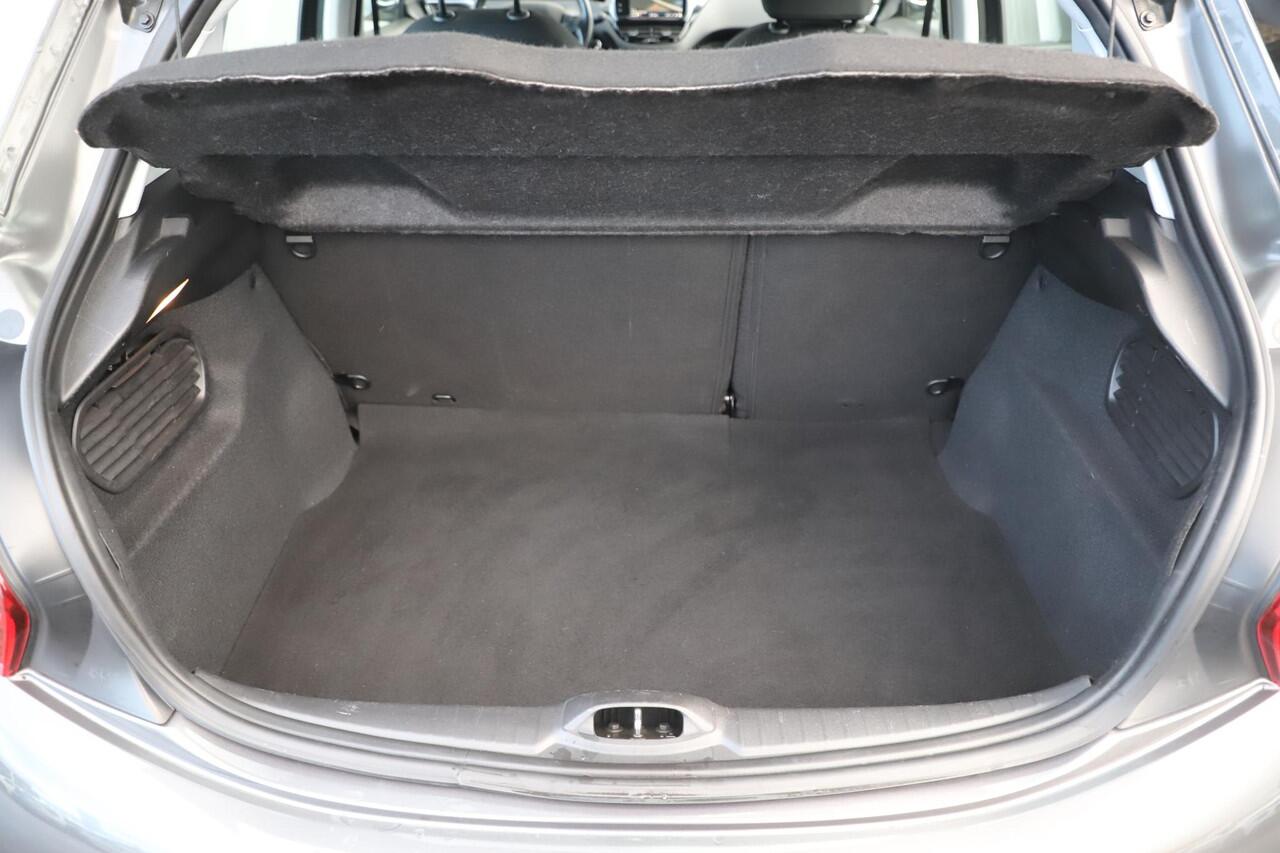 Peugeot 208 1.5 BlueHDi Blue Lease Allure 101PK Trekhaak Navigatie Carplay Android 16 inch LMV Climate Cruise Control