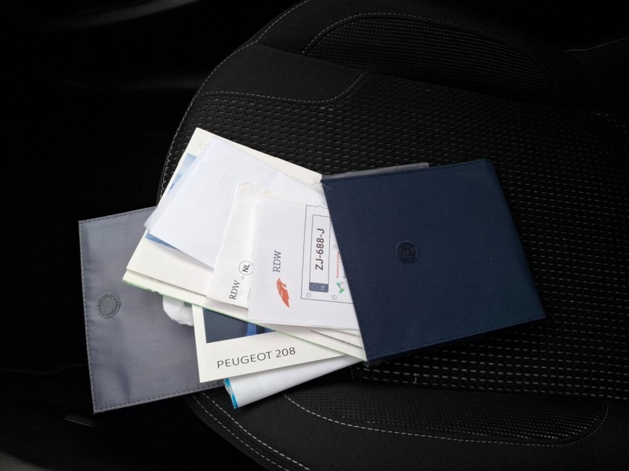 Peugeot 208 1.2pure tech