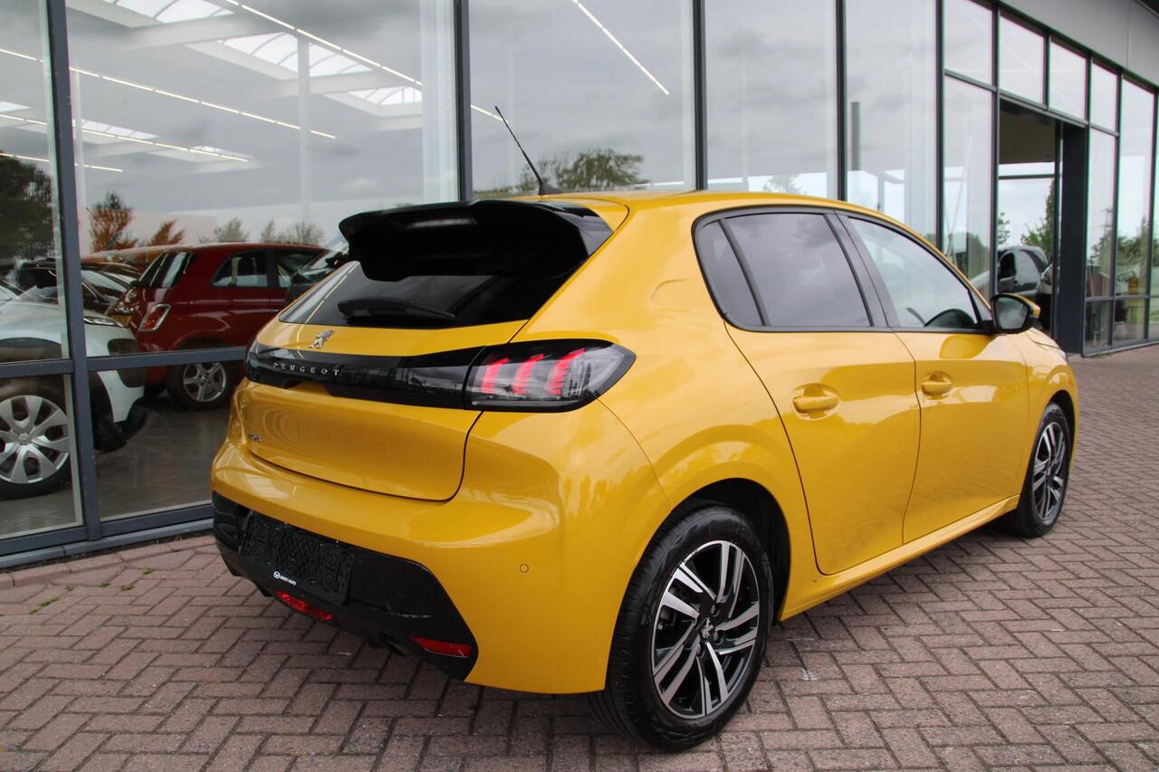 Peugeot 208 1.2 PureTech 100pk Allure Pack Automaat EAT8 Airco Navi Camera Carplay