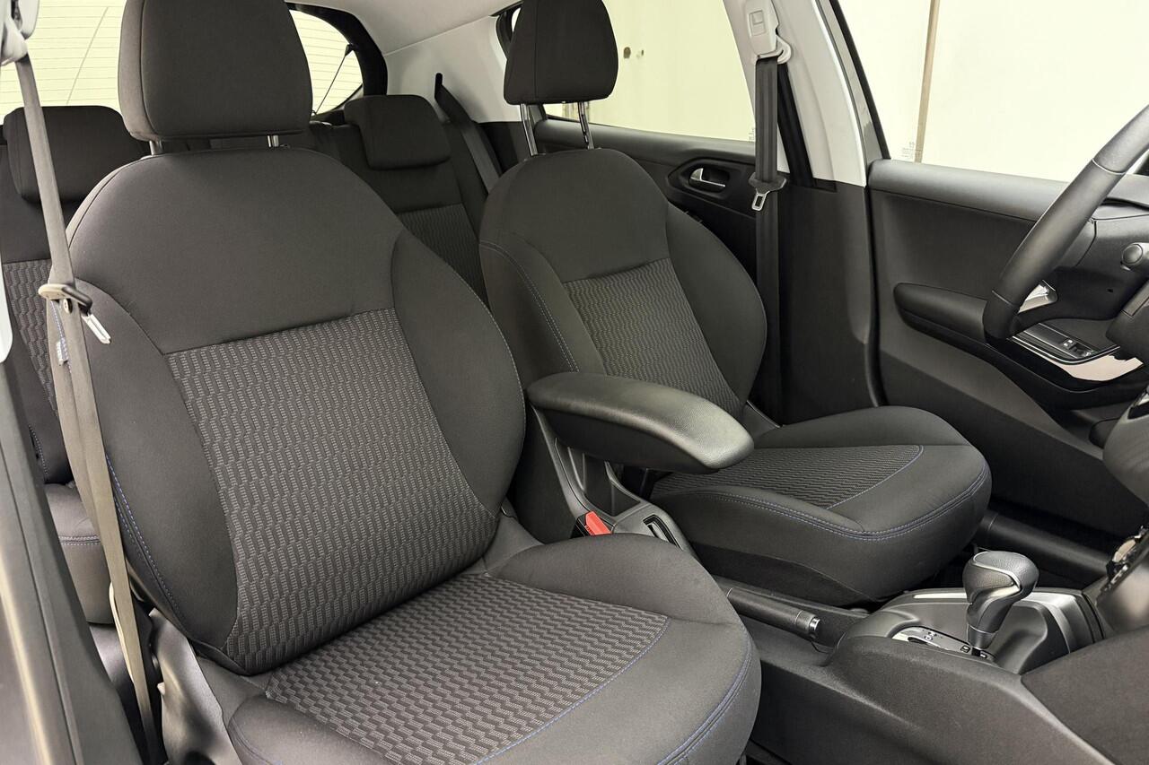 Peugeot 208 1.2 PureTech Signature 110 PK | Automaat | Apple Carplay | Parkeersensor | Navigatie | Cruise Control | Airco | Armsteun | 1e eigenaar