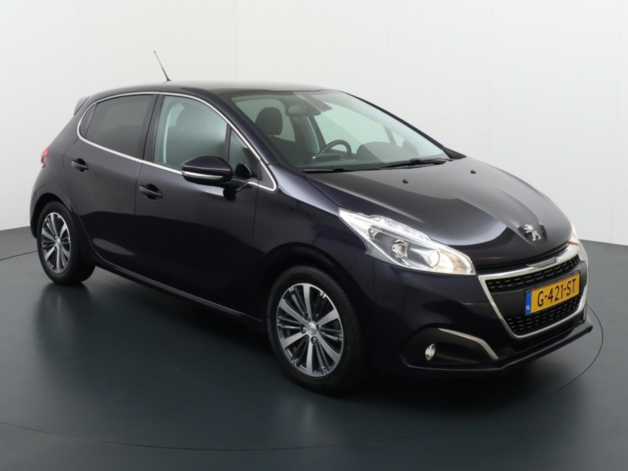 Peugeot 208 1.2 PureTech Allure | Cruise control | Apple car play | Bluetoot