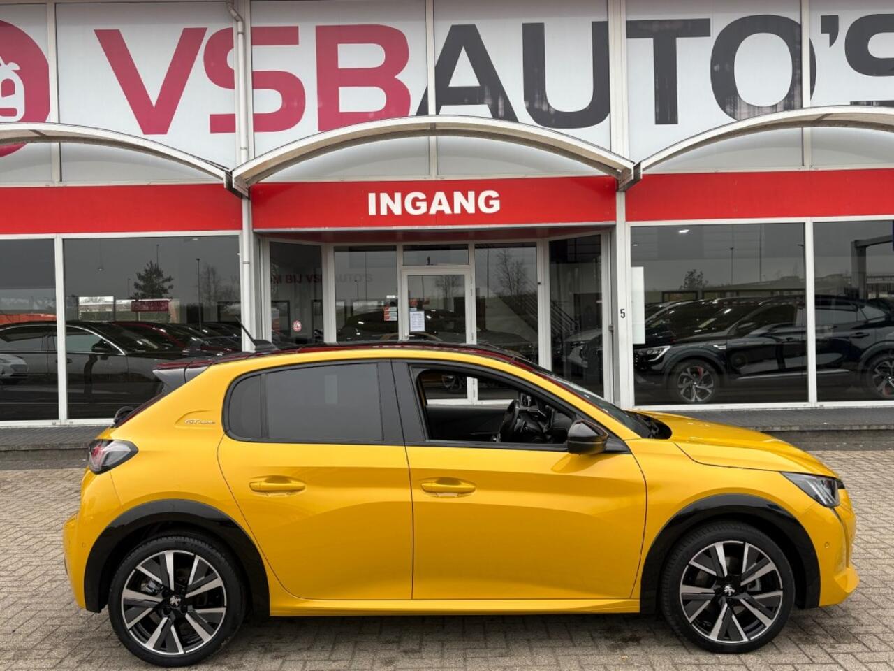 Peugeot 208 1.2 PURETECH 130PK AUT. GT-LINE PANO-DAK NAVI CAMERA CARPLAY AIRCO LMV PDC