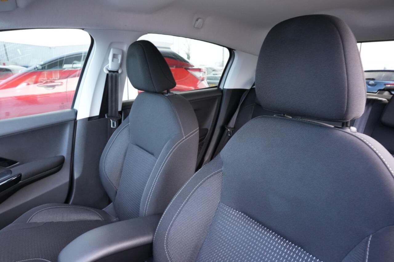Peugeot 208 1.2 PURETECH ALLURE - ALL IN PRIJS- Camera- Navi- Carplay
