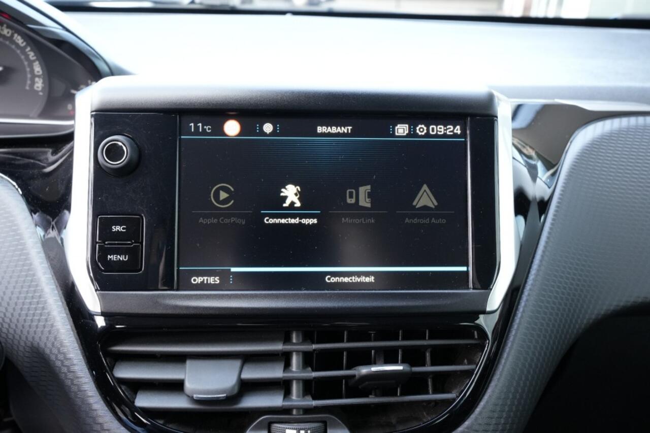 Peugeot 208 1.2 PURETECH ALLURE - ALL IN PRIJS- Camera- Navi- Carplay