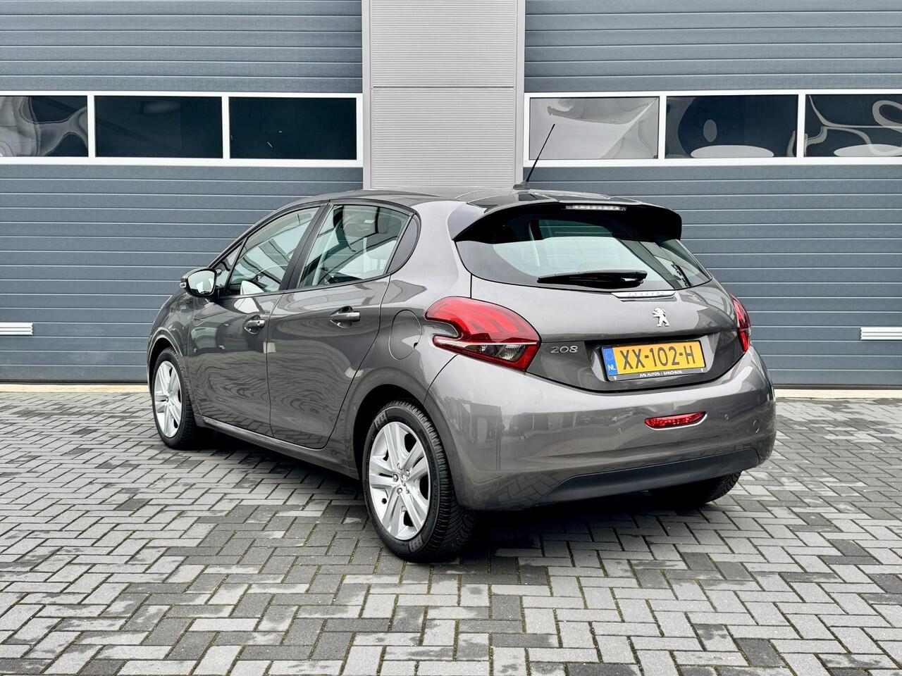 Peugeot 208 1.2 Signature/ 110 PK Vol Automaat/ Touchscreen/ Licht- regensensor