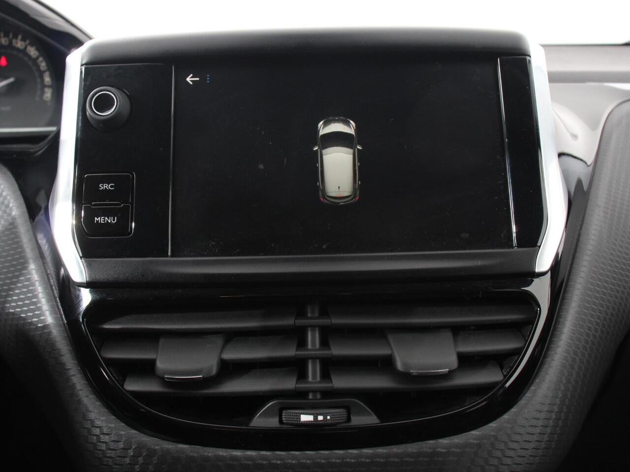 Peugeot 208 1.2 PureTech 110pk Automaat Allure Cruise control Parkeersensoren achter LED Navigatie Climate Control Extra Getint glas Lichtmetalen Velgen