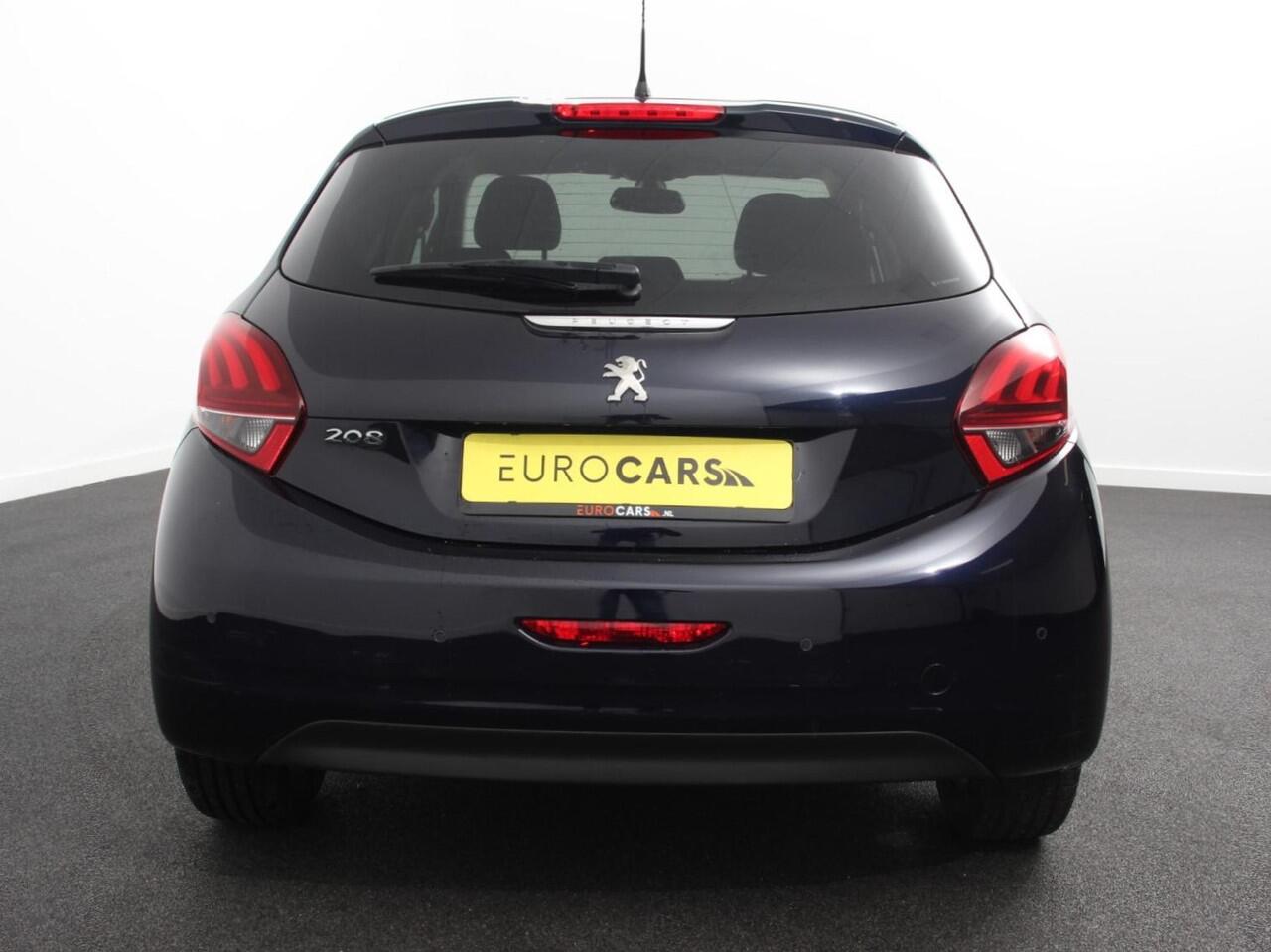 Peugeot 208 1.2 PureTech 110pk Automaat Allure Cruise control Parkeersensoren achter LED Navigatie Climate Control Extra Getint glas Lichtmetalen Velgen