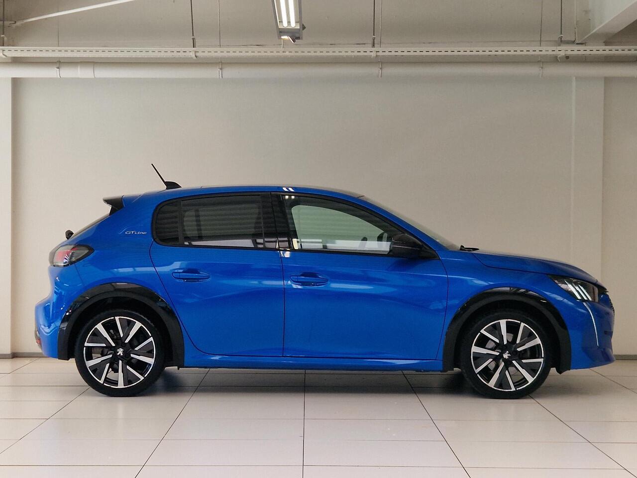 Peugeot 208 1.2 PureTech GT-Line Trekhaak| Panoramadak | Navigatie