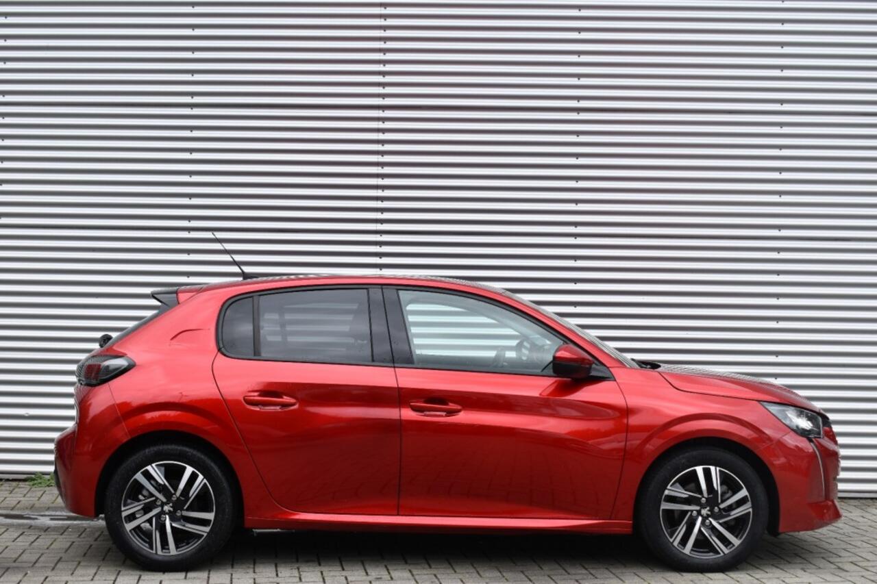 Peugeot 208 1.2 PURETECH ALLURE / NAVI + APP CONNECT / ECC / PDC / LED PAKKET