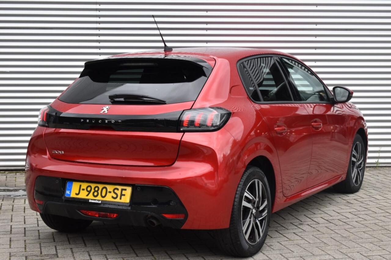 Peugeot 208 1.2 PURETECH ALLURE / NAVI + APP CONNECT / ECC / PDC / LED PAKKET