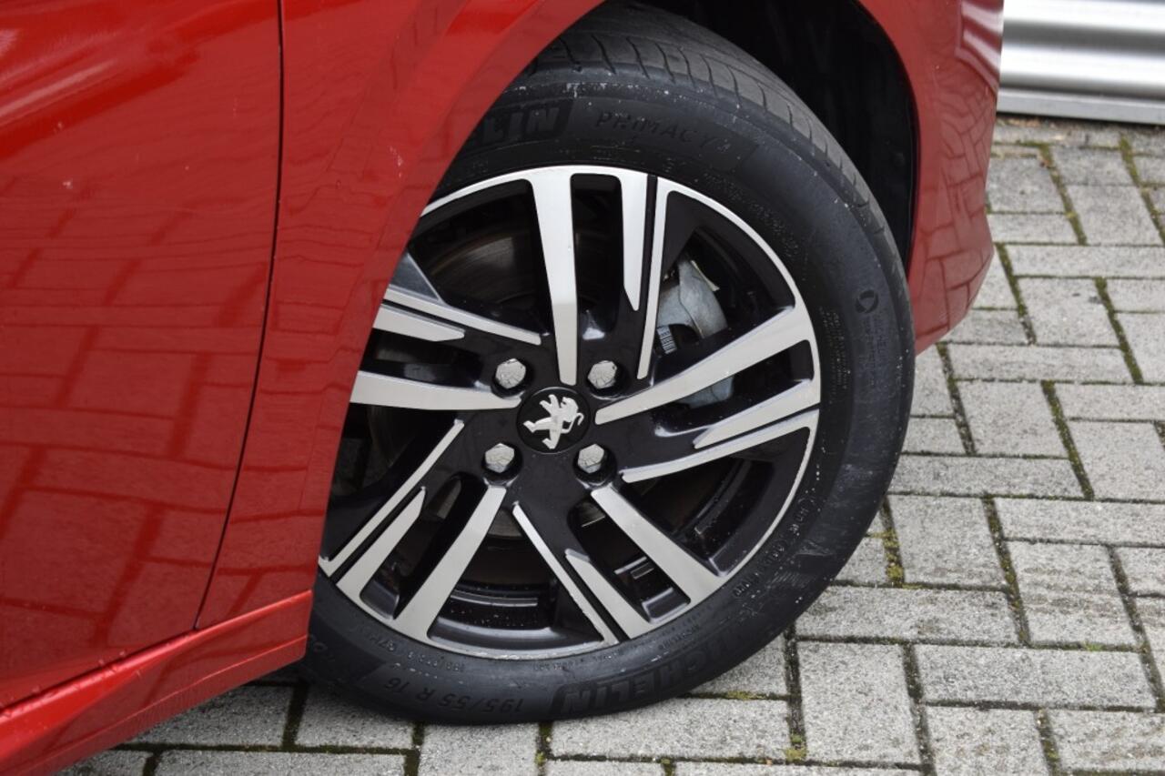 Peugeot 208 1.2 PURETECH ALLURE / NAVI + APP CONNECT / ECC / PDC / LED PAKKET