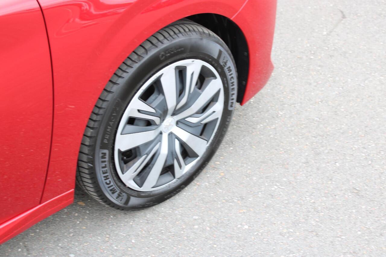 Peugeot 208 1.2 PT Active | Navi / Airco / Cruise