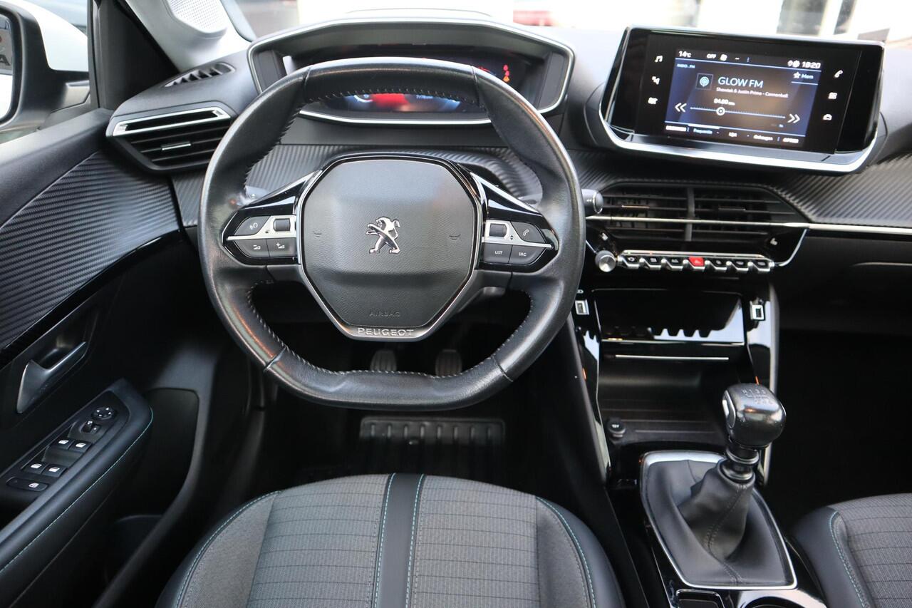 Peugeot 208 1.2 100 PK ALLURE SKY PANORAMA|APPLE CARPLAY|CAMERA|DIGIT|STOELVERWARMING