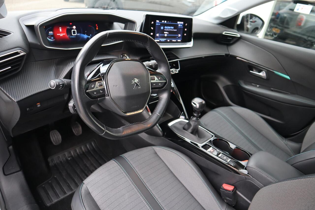 Peugeot 208 1.2 100 PK ALLURE SKY PANORAMA|APPLE CARPLAY|CAMERA|DIGIT|STOELVERWARMING