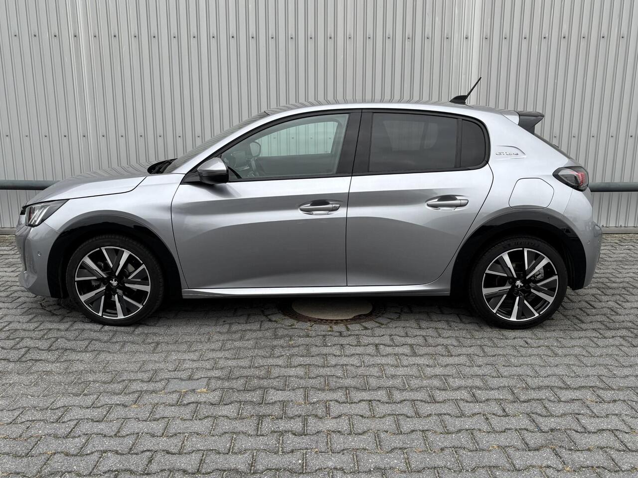 Peugeot 208 *GT-Line*131PK*VIRTUAL*KEYLESS*CAMERA*AUT*CARPLAY*