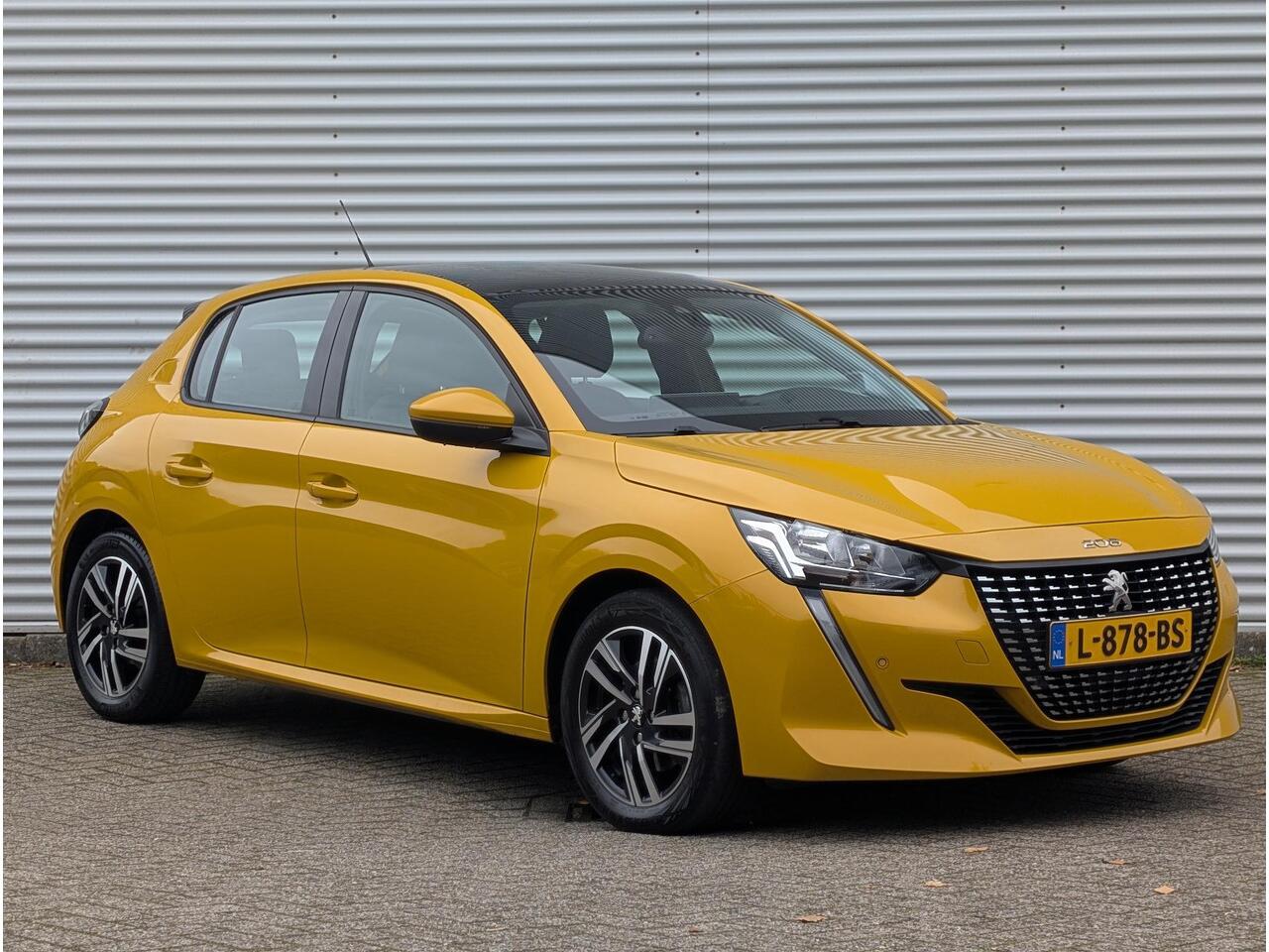 Peugeot 208 Allure 1.2 Turbo 100pk | PANODAK | STOELVERW. | DEALERONDERHOUDEN | NAVI | CAMERA |