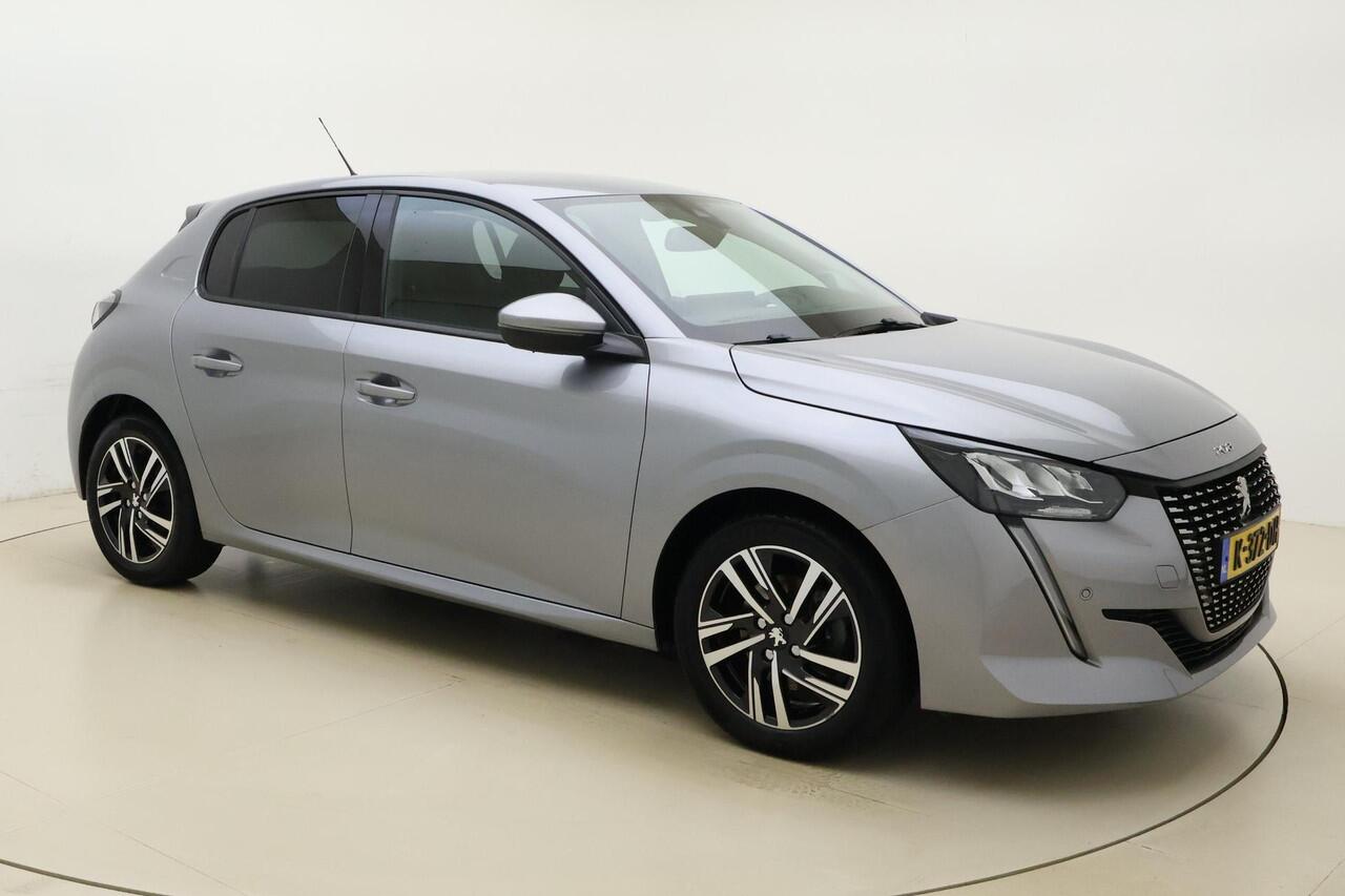 Peugeot 208 1.2T Blue Lease Allure 100pk | Climate Control | Camera | Navigatie | Apple Carplay & Android Auto | Parkeersensoren voor & achter | Full LED