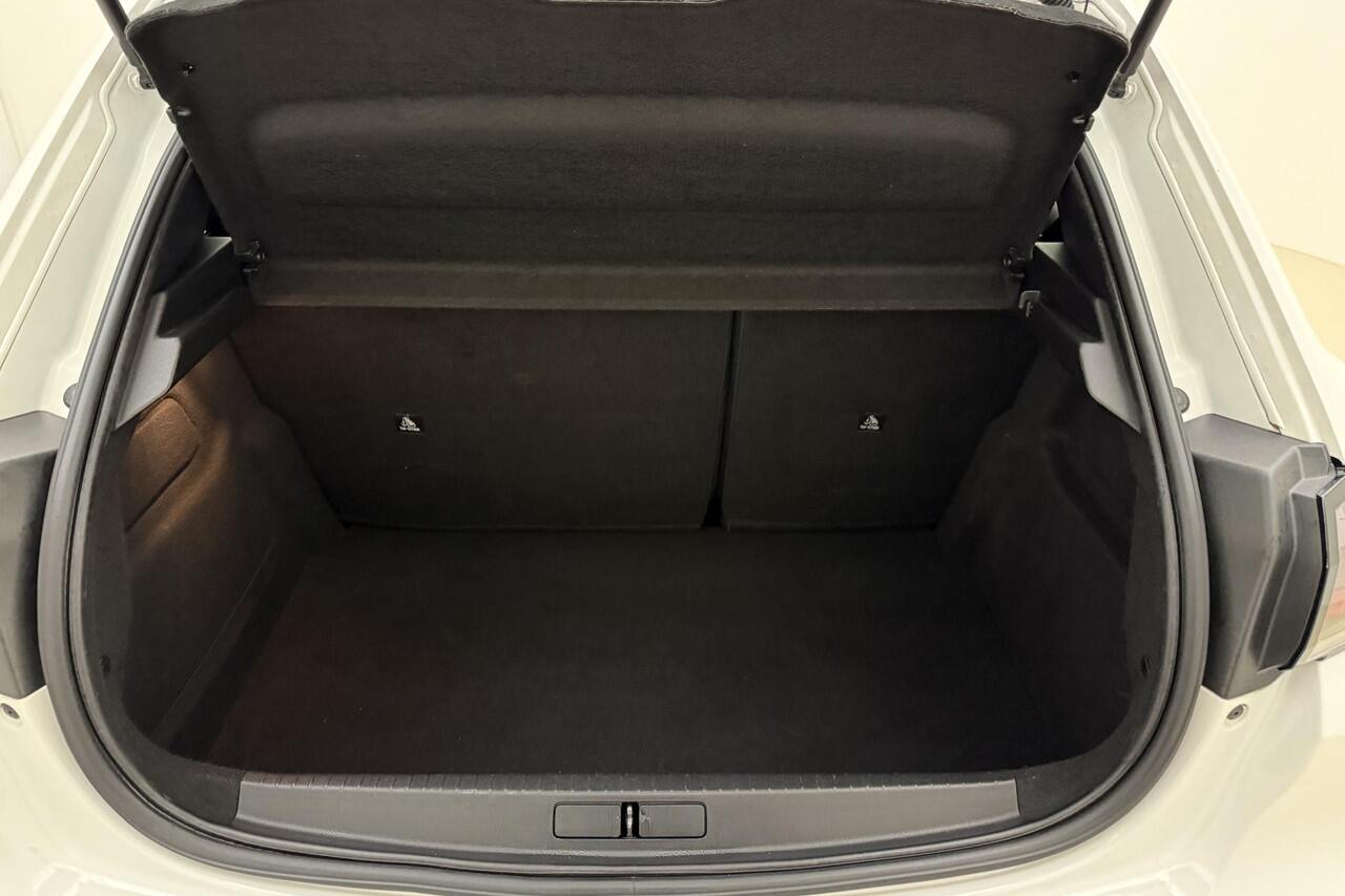 Peugeot 208 1.2T Active 100pk | Parkeer Sensoren Achter | Apple Carplay & Android Auto | Start/Stop Knop | Bluetooth | Cruise Control | Airco