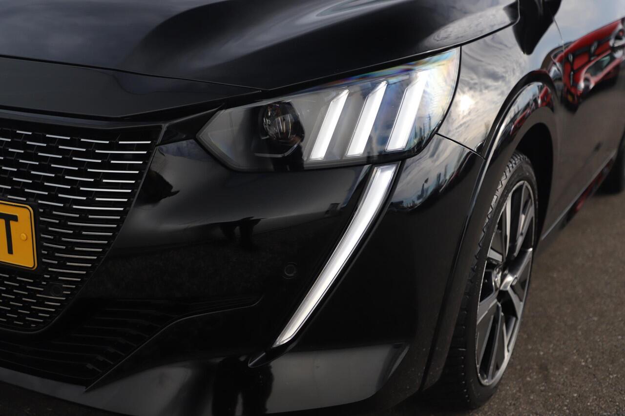 Peugeot 208 1.2 PureTech GT-Line Automaat Half Leder Virtual Cockpit Navigatie Camera Clima Carplay Android Bluetooth 17 inch LMV LED