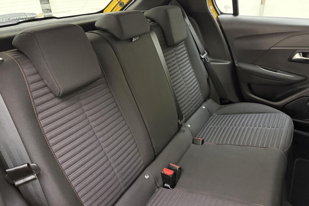 Peugeot 208 1.2 Active | Airco | Navigatie | LED koplampen | Cruise Control | Apple Carplay/Android Auto | Parkeersensoren achter