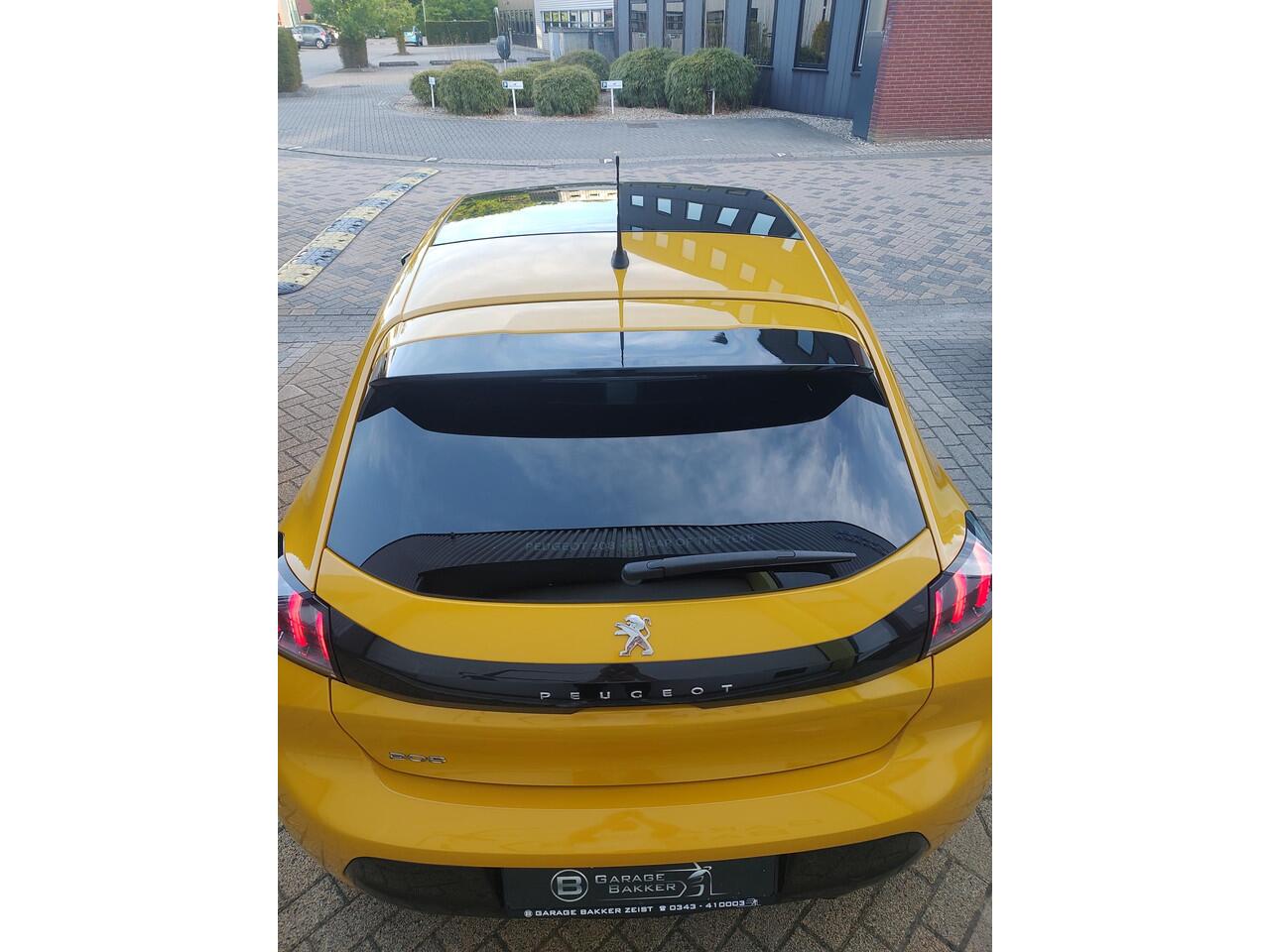 Peugeot 208 1.2 PureTech Allure 100PK Panoramadak Led Navi-Carplay Cruise-Adaptiv 360-Camera