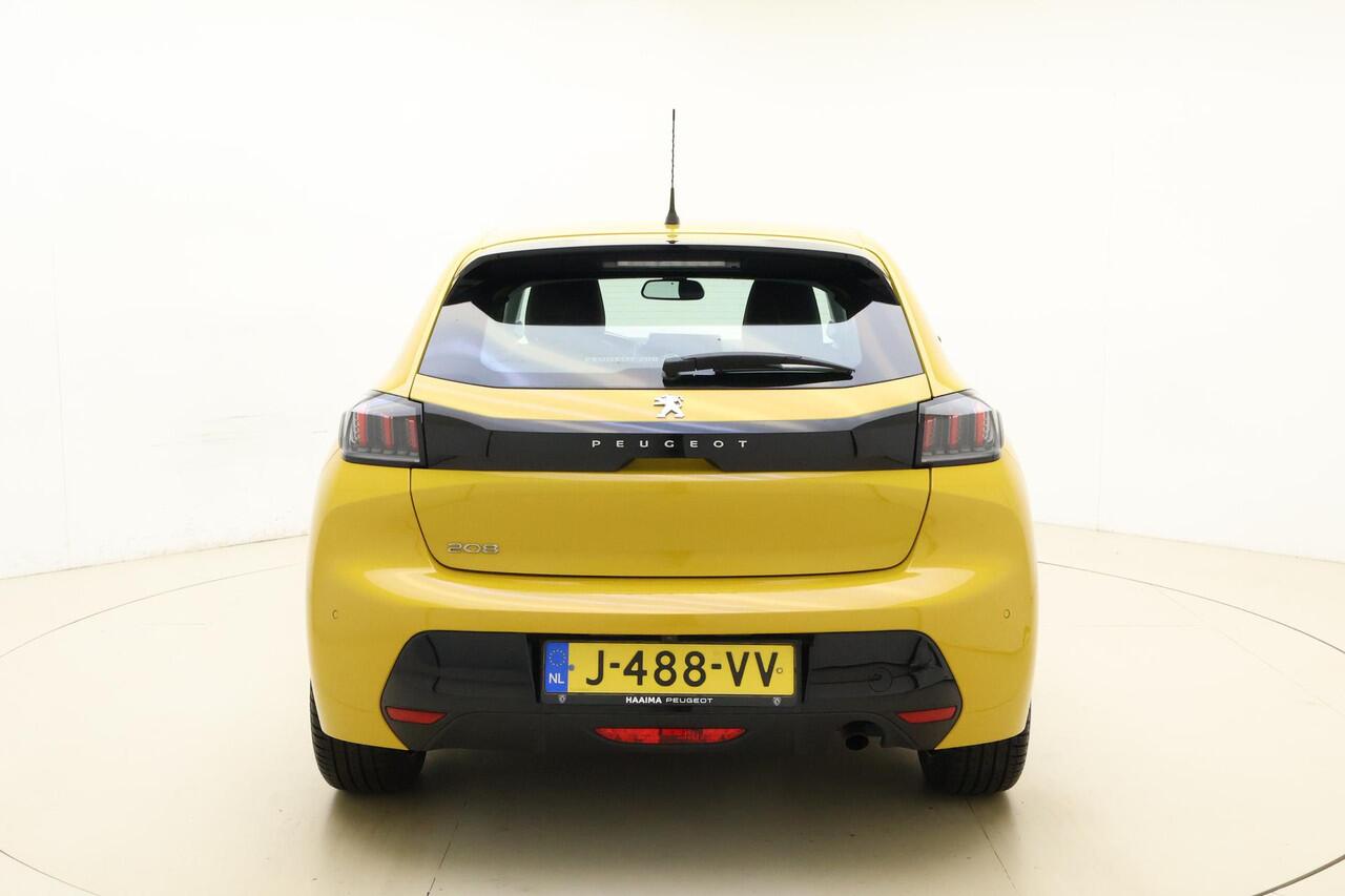 Peugeot 208 1.2 PureTech Allure 100pk | 17 inch LM velgen | Apple carplay/android auto |