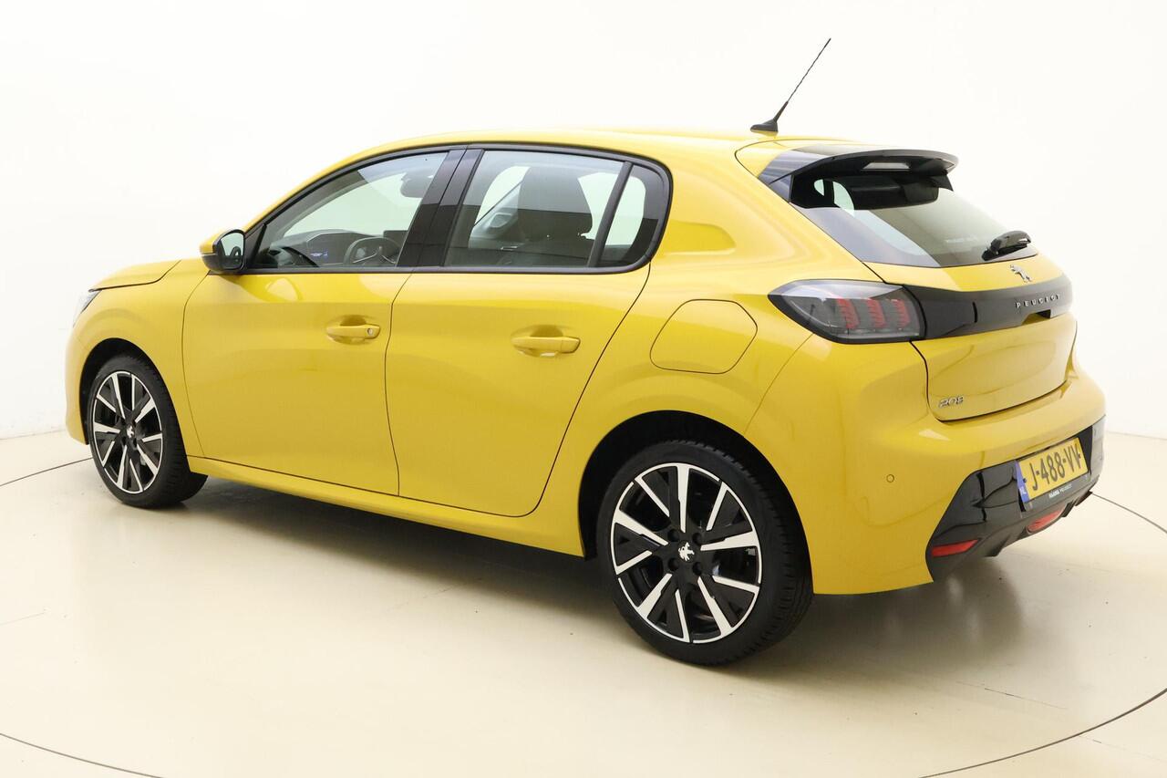 Peugeot 208 1.2 PureTech Allure 100pk | 17 inch LM velgen | Apple carplay/android auto |