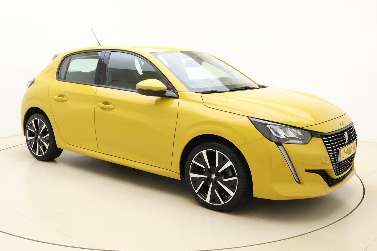 Peugeot 208 1.2 PureTech Allure 100pk | 17 inch LM velgen | Apple carplay/android auto |