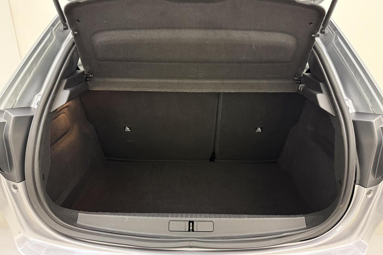 Peugeot 208 1.2 PureTech Allure 100pk Automaat | Navigatie | LM velgen extra getint | Climate Control