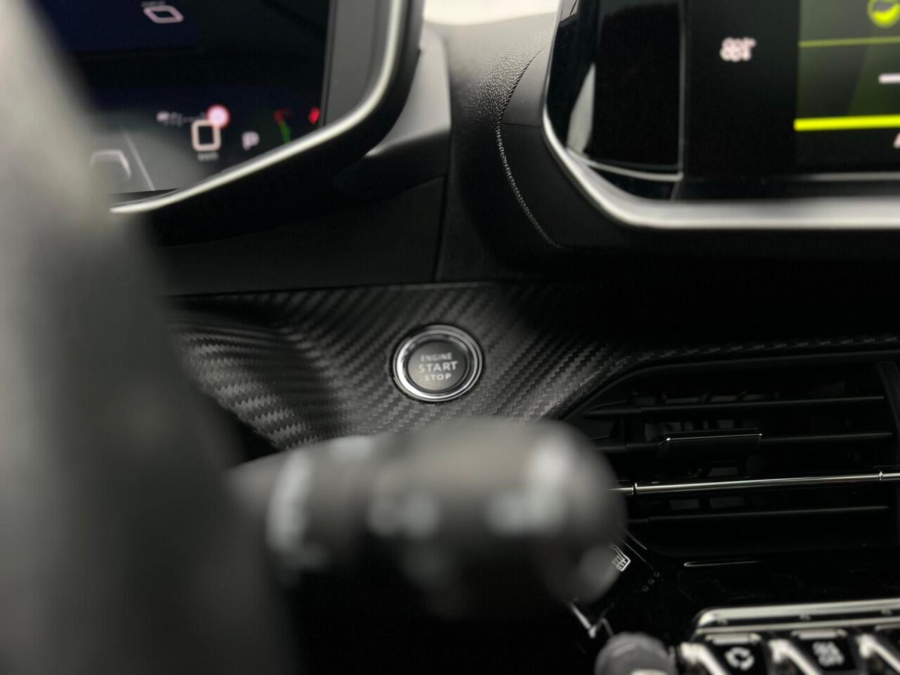 Peugeot 208 1.2 PureTech GT-Line NL-AUTO | PANODAK | CAMERA