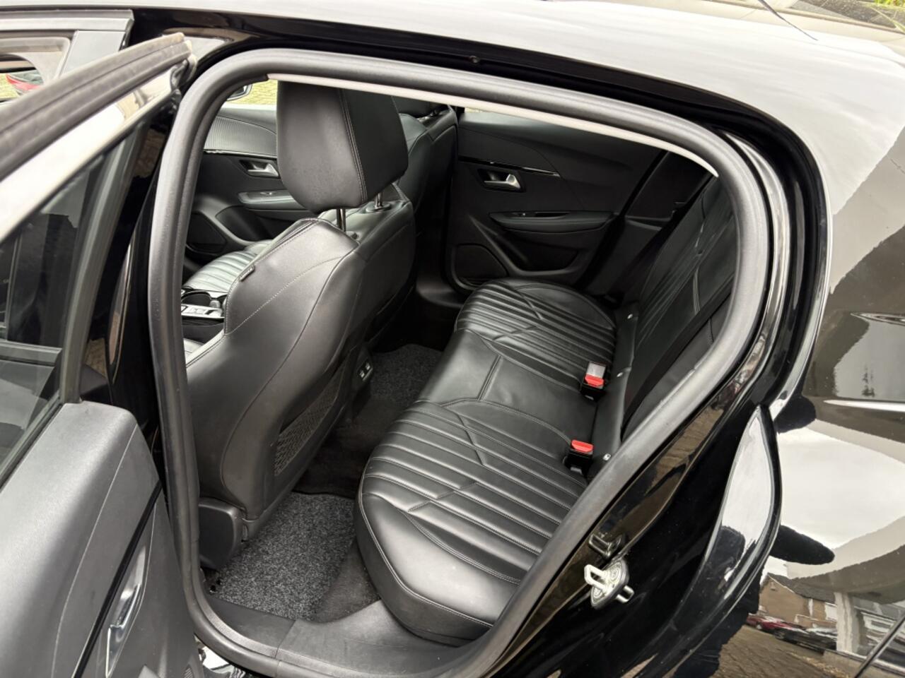 Peugeot 208 1.2 100pk Allure Pack Leder / Panodak