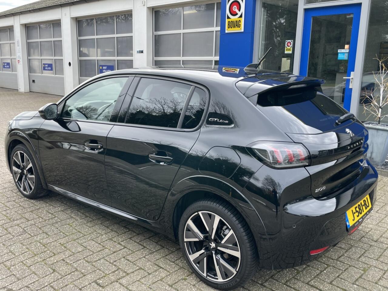 Peugeot 208 1.2 PureTech GT-Line