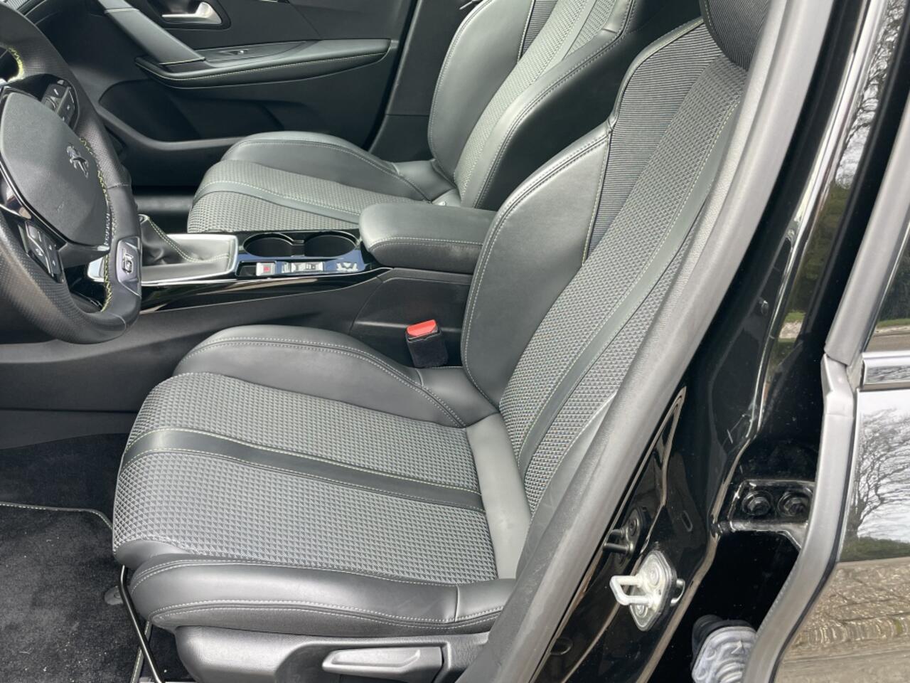 Peugeot 208 1.2 PureTech GT-Line