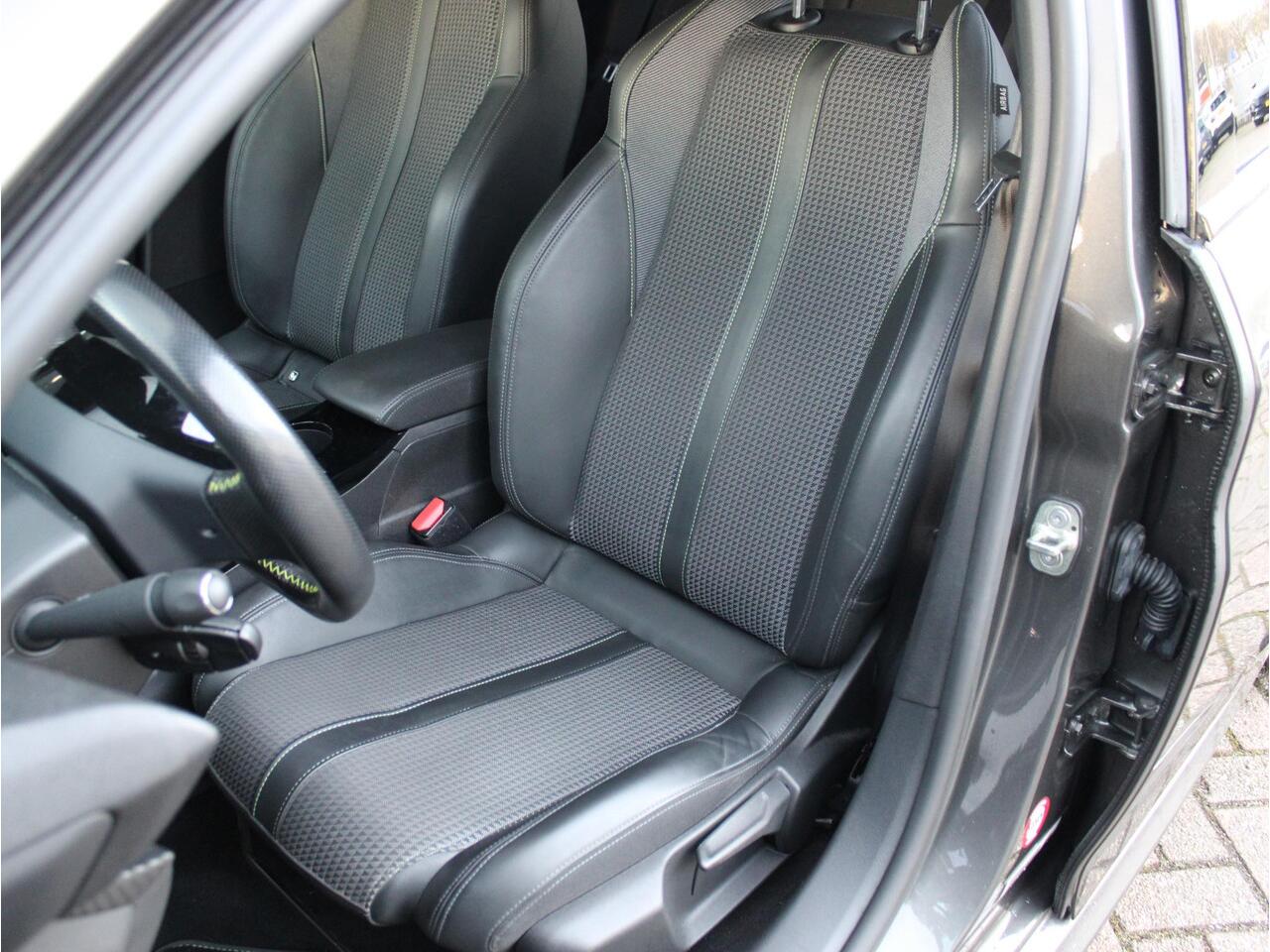 Peugeot 208 1.2 PT GT-Line | Camera / Trekhaak / Navi / Climate