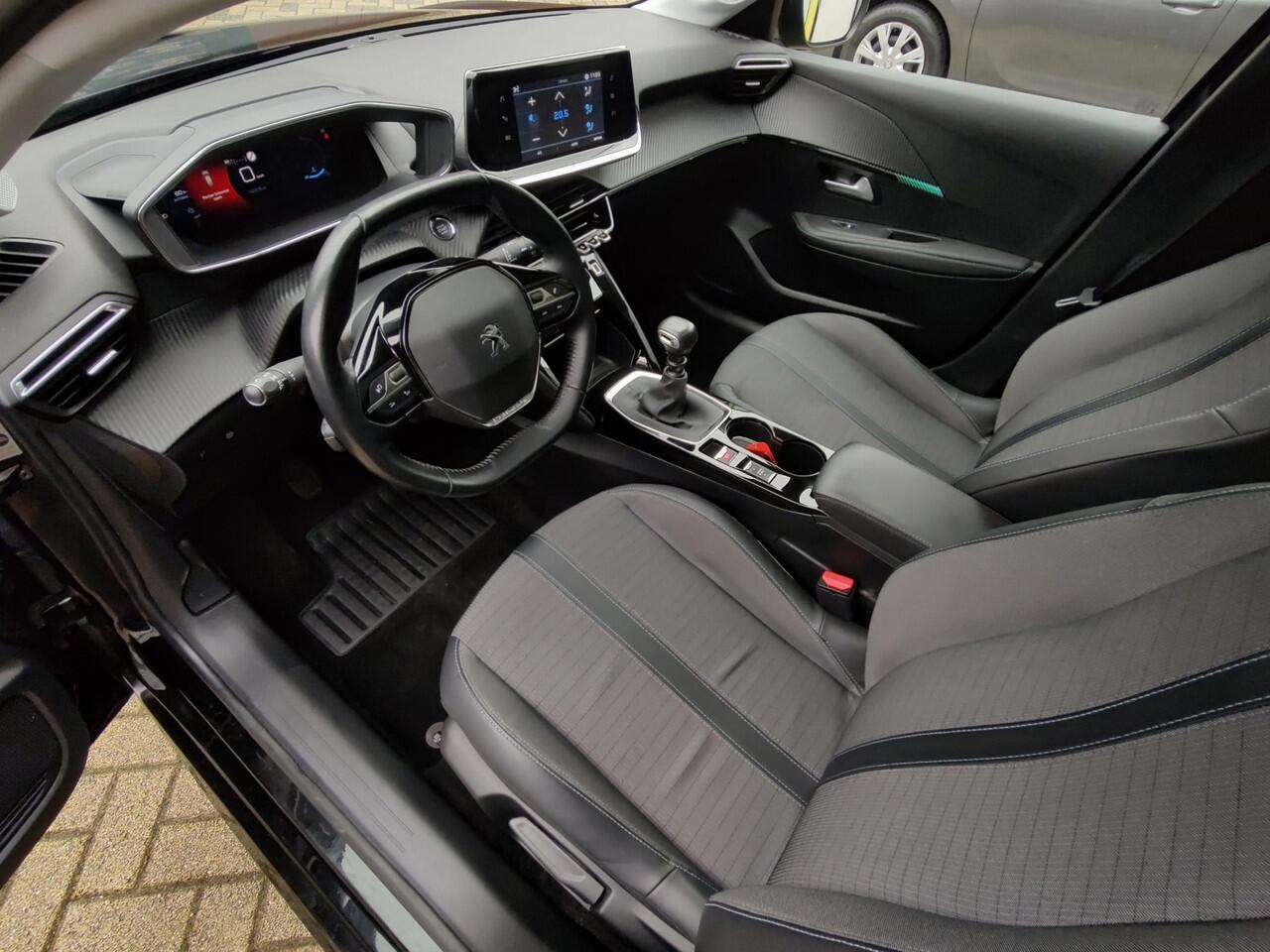 Peugeot 208 1.2 PureTech GT Allure Panoramadak Led 360-Camera Stoelverwarming Carplay Navi