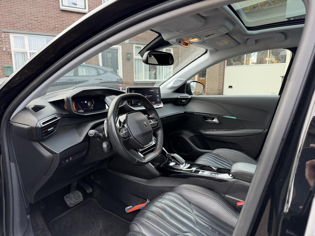 Peugeot 208 1.2 PureTech Leder l massage l automaat l led l