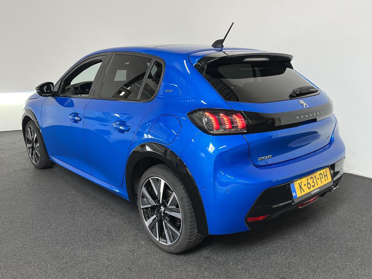 Peugeot 208 1.2 PureTech 100pk GT Panorama dak Navigatie Camera Lichtmetalen Velgen 17" Extra Getint Glas Led Dab Cruise control